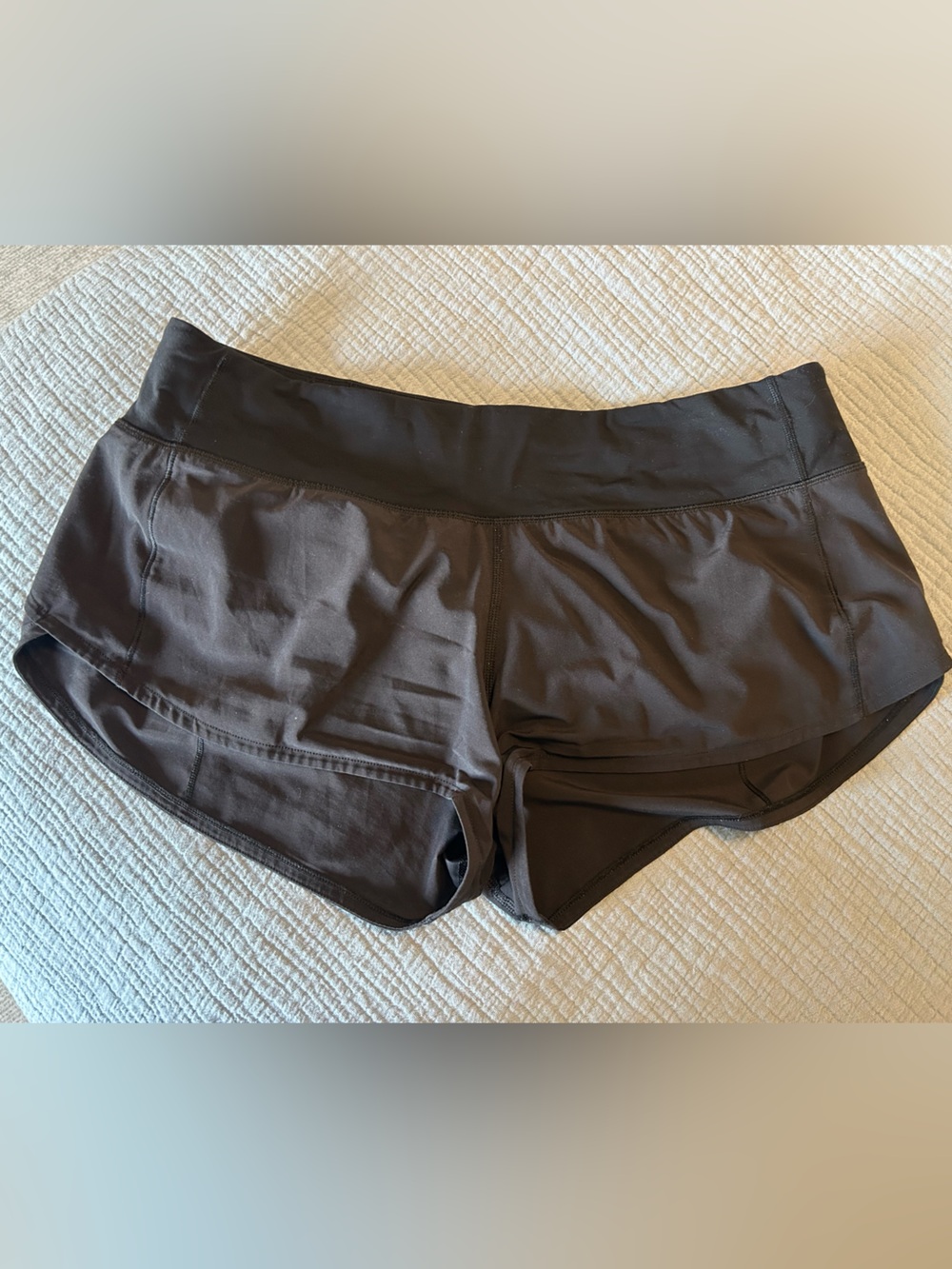 Lululemon Women’s Black Speed Up Shorts - Black, 10
